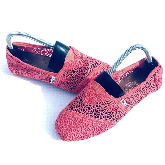 Toms Shoes - Toms Coral Crotchet Classic Flats size 8
